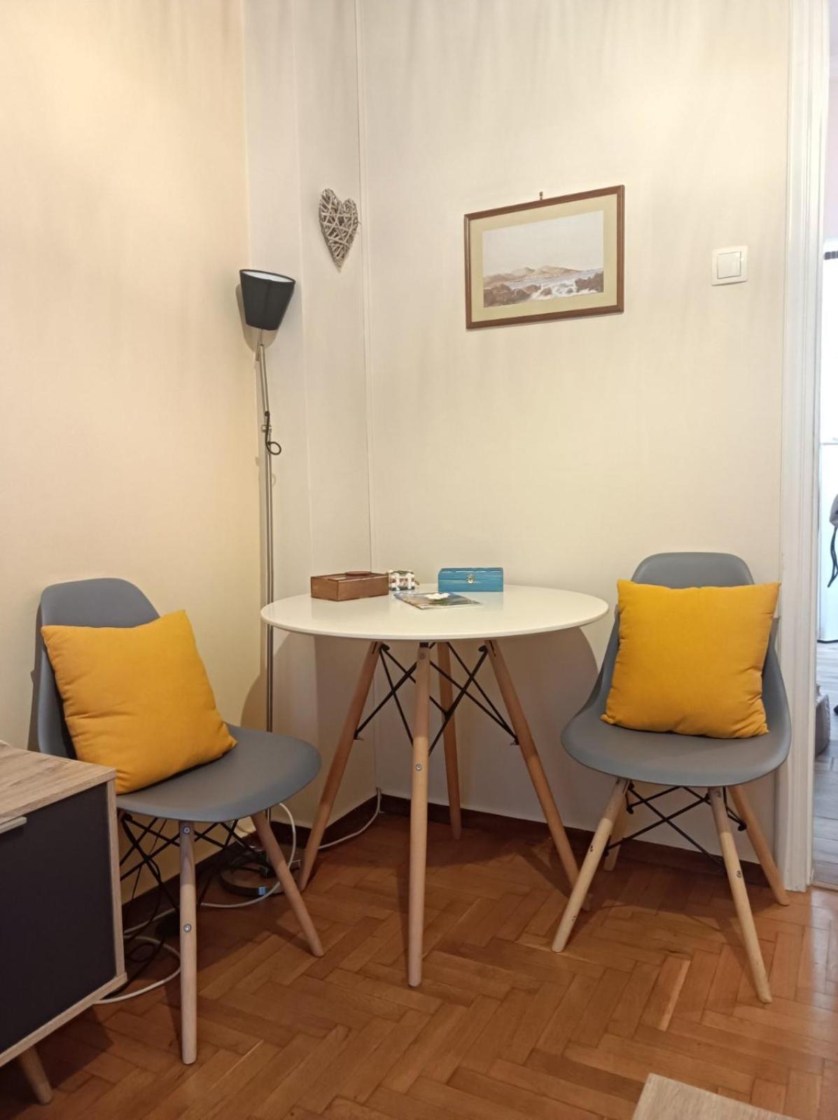 Efi'S Lycabettus Apartment Athens Ngoại thất bức ảnh
